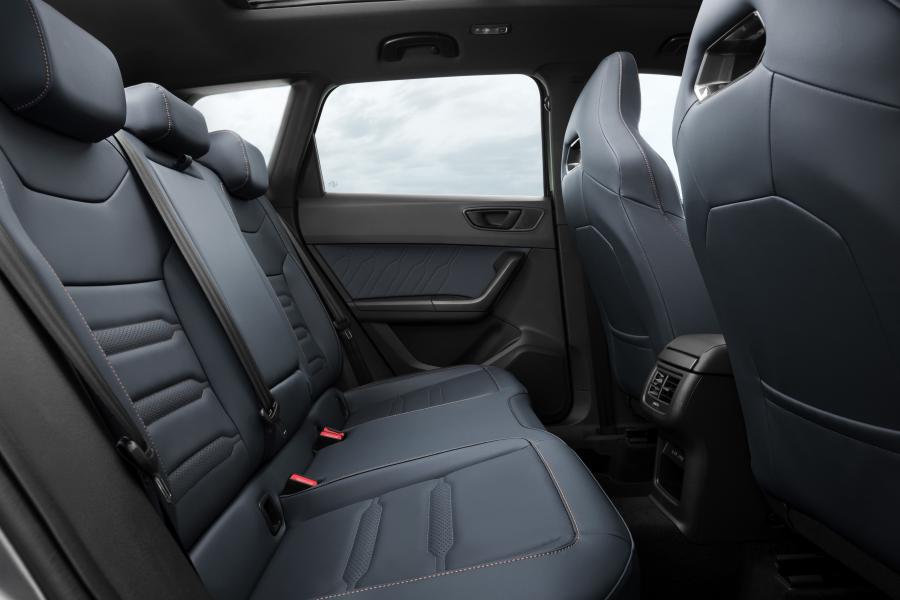 Интерьер Cupra Ateca 2020 года  (WW) (фото 32 из 40)